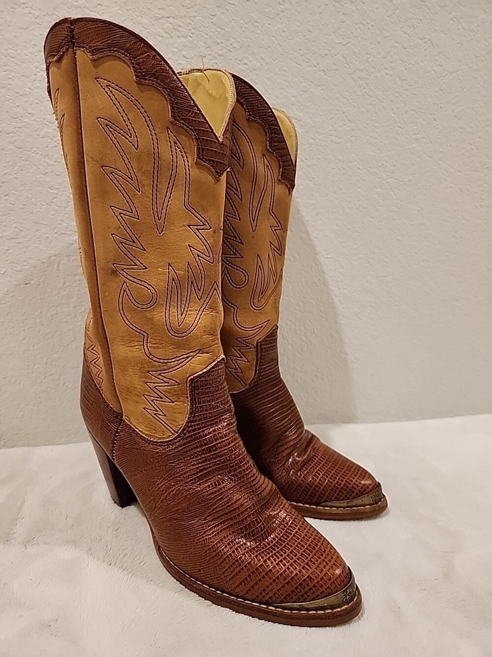 Vintage Zodiac USA Womens 7M Cowboy Boots Brown Lizard Tan Leather